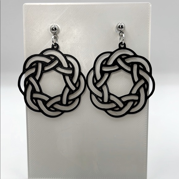 Handmade Jewelry - Black Knot Earrings